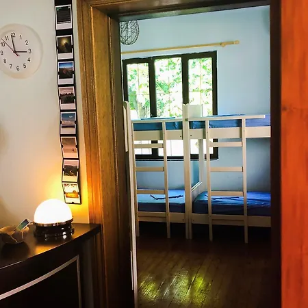 אכסניה Green Hostel *