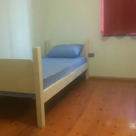 Green Hostel * טיראנה