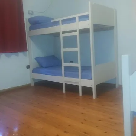 אכסניה Green Hostel טיראנה