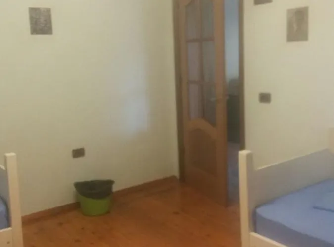 Green Hostel * Tirana