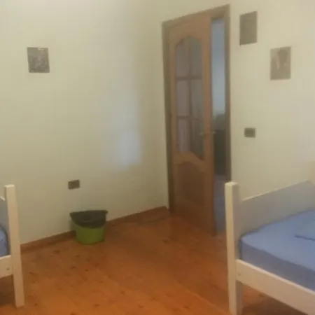 Green Hostel * Tirana